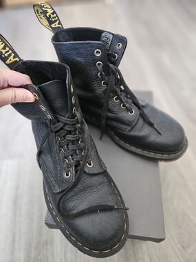 Dr. Marten's 1460 Pascal Boots